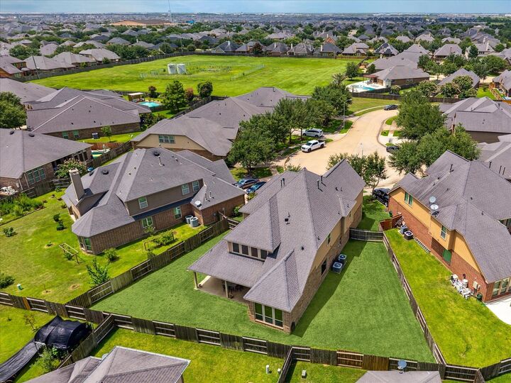 Property Photo: 28842 Thornbird Court TX 77494