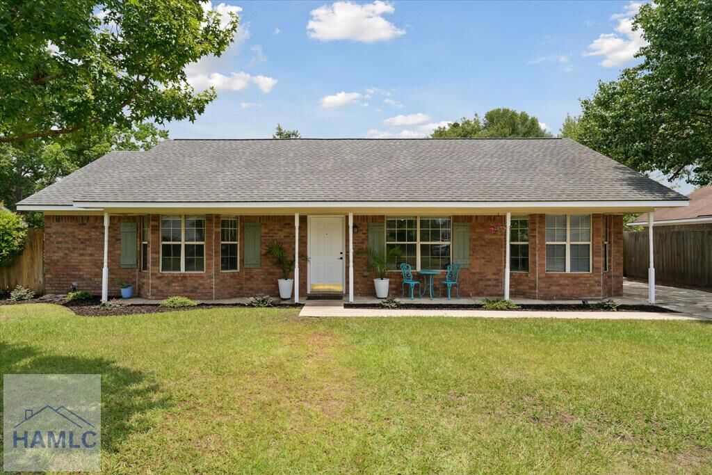 Property Photo:  1105 Apache Alley  GA 31313 