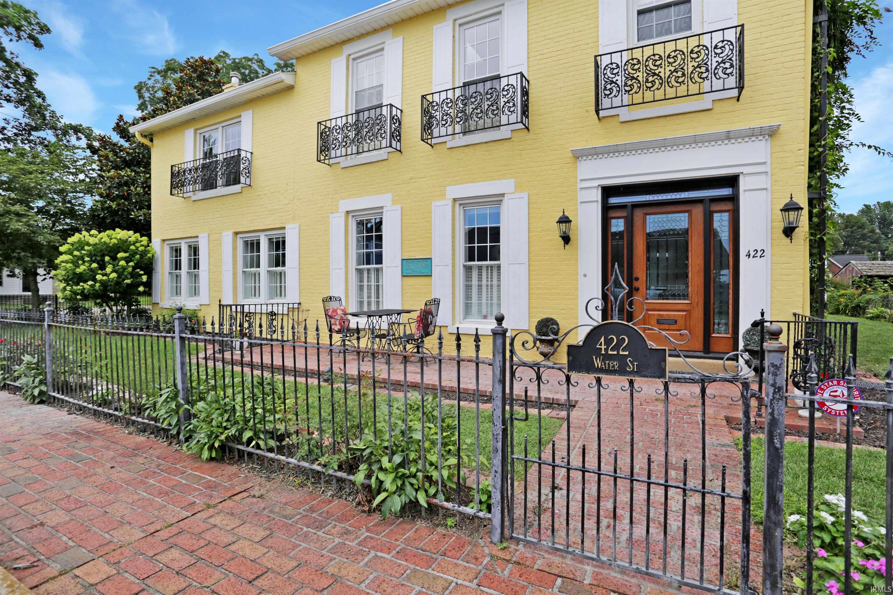 Property Photo: 422 W Water Street IN 47630