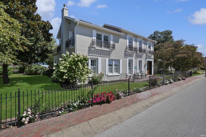 Property Photo:  422 W Water Street  IN 47630 