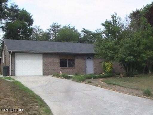Property Photo: 2523 Chukar Rd TN 37923