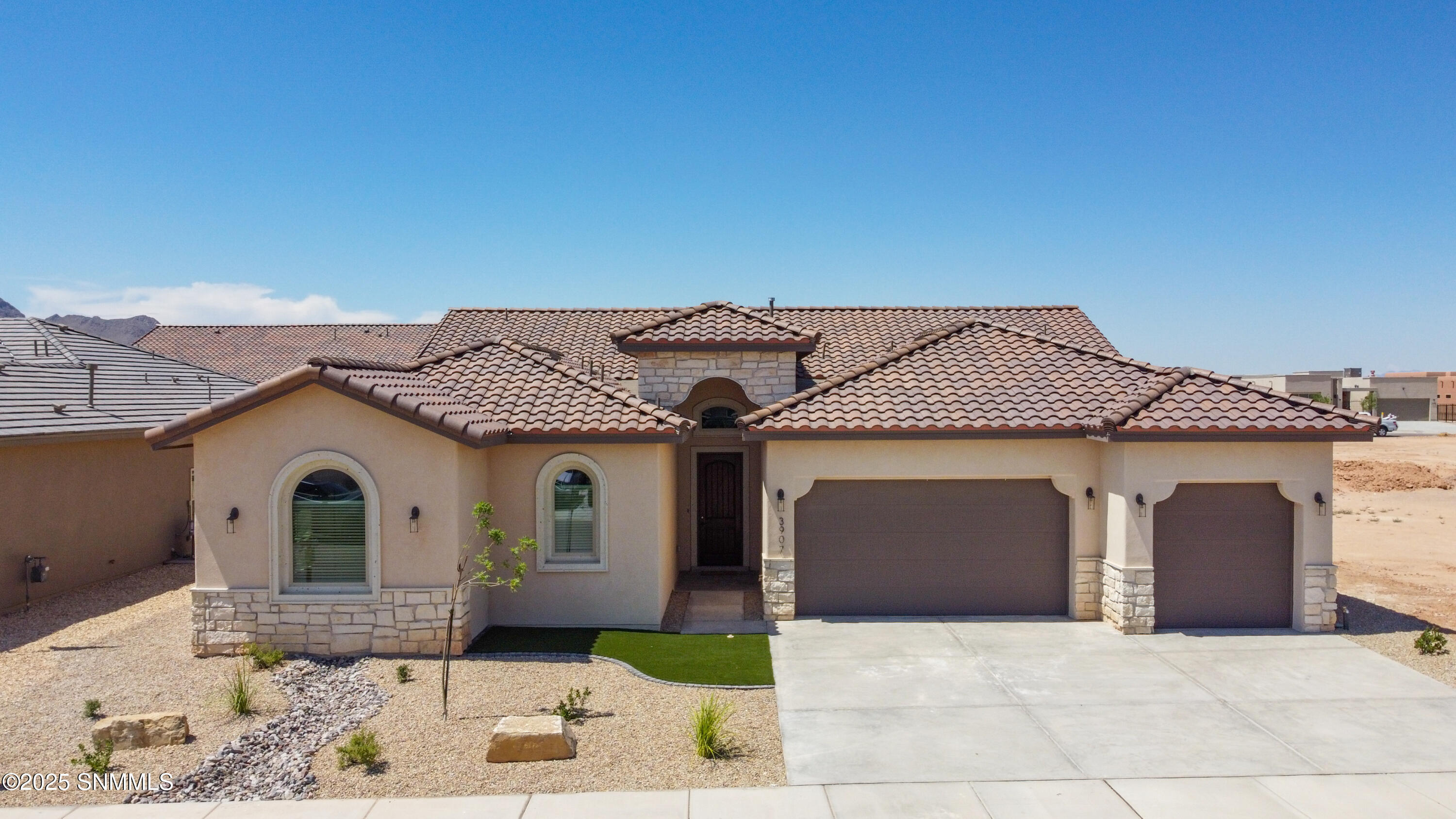 Property Photo:  3907 Heartland Lp  NM 88012 