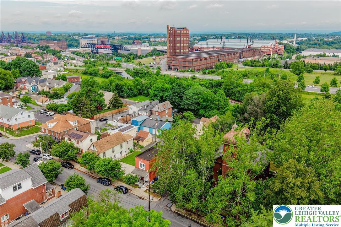 Property Photo:  1521 E 6th Street  PA 18015 