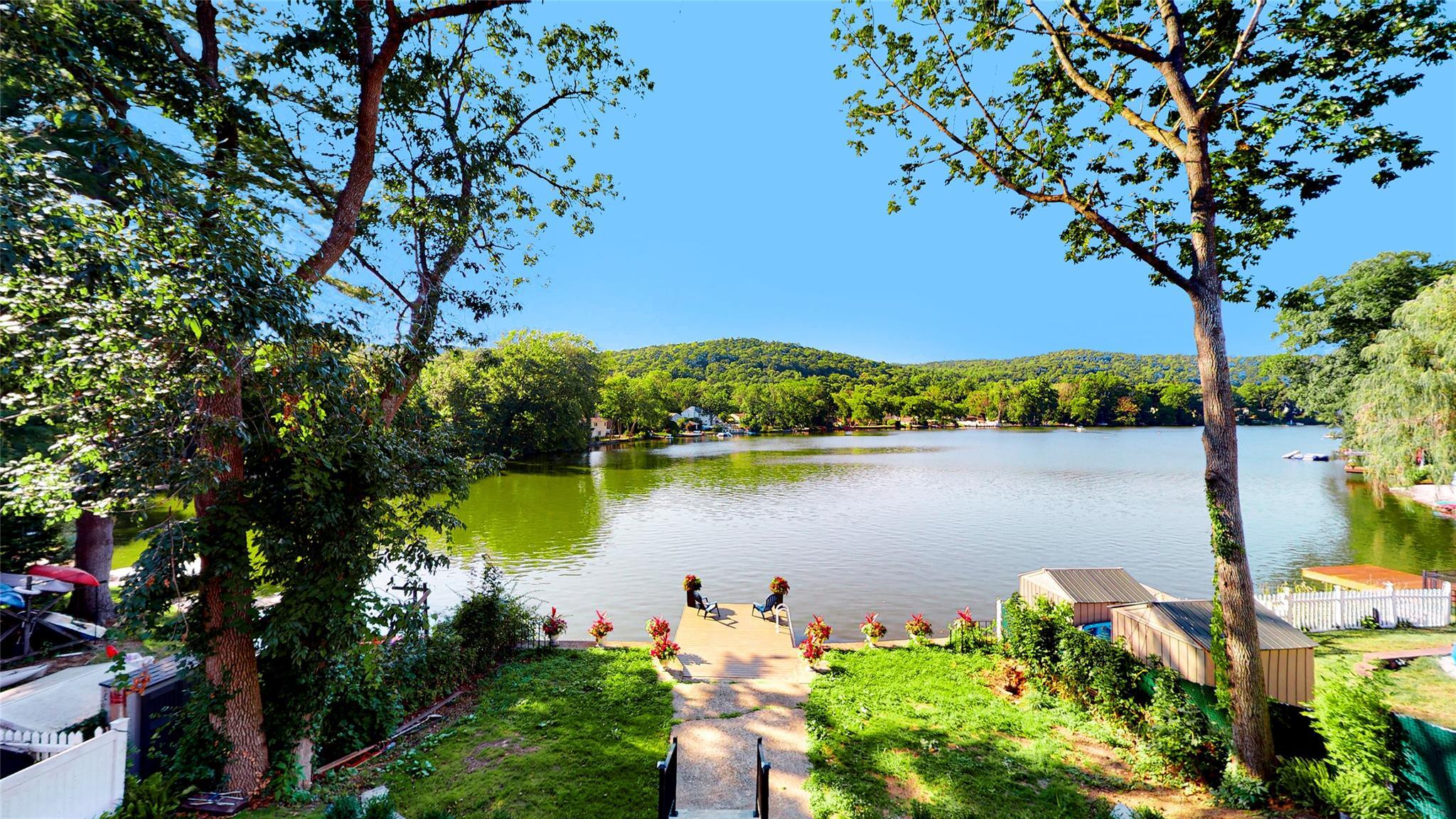 37 Lakeshore Drive  Other NJ 07436 photo