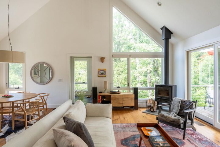 Property Photo:  10 Huntington Road  NY 12572 