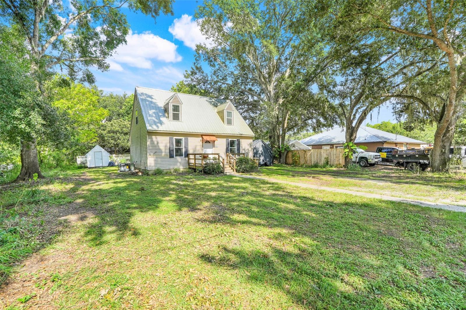Property Photo:  323 Savage Way  FL 34736 