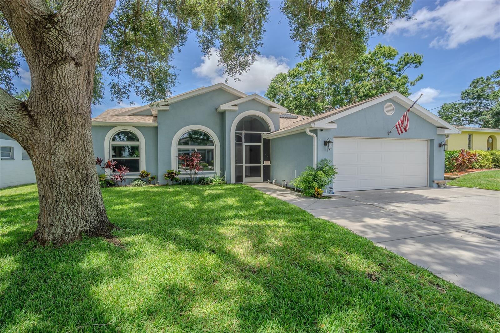Property Photo:  193 E Canal Drive  FL 34684 