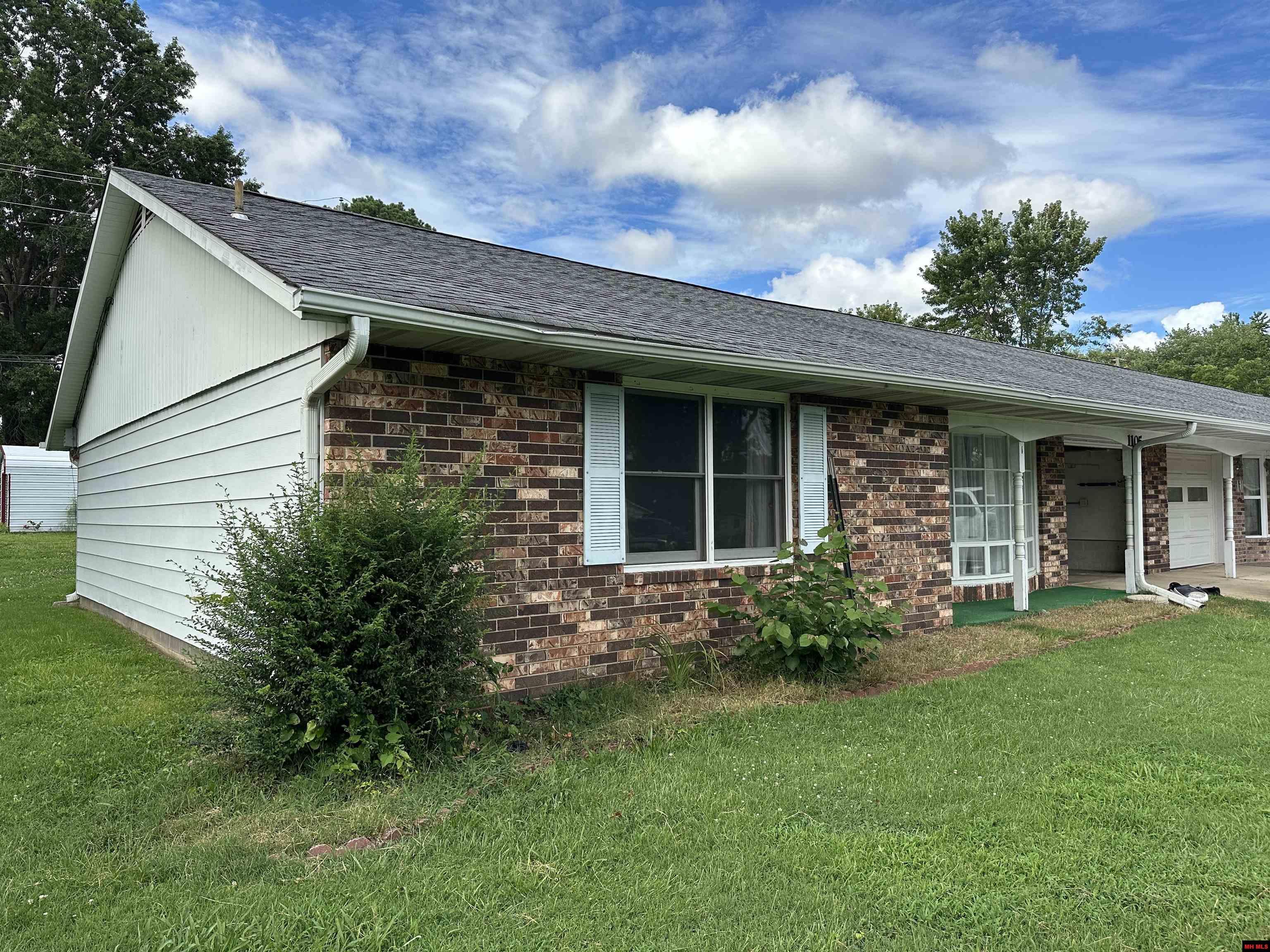 1105 Meadowbrook Drive  Mountain Home AR 72653 photo