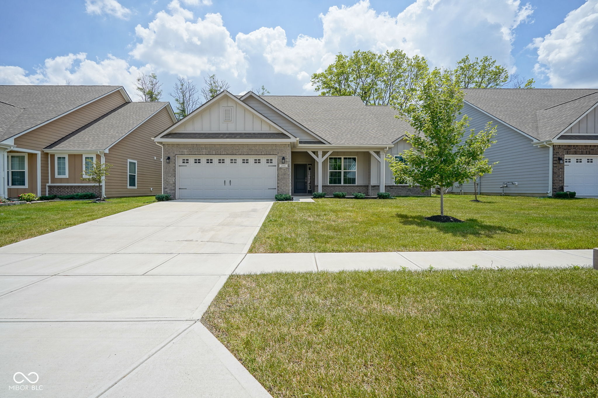 2541 Riviera Place  Greenwood IN 46143 photo