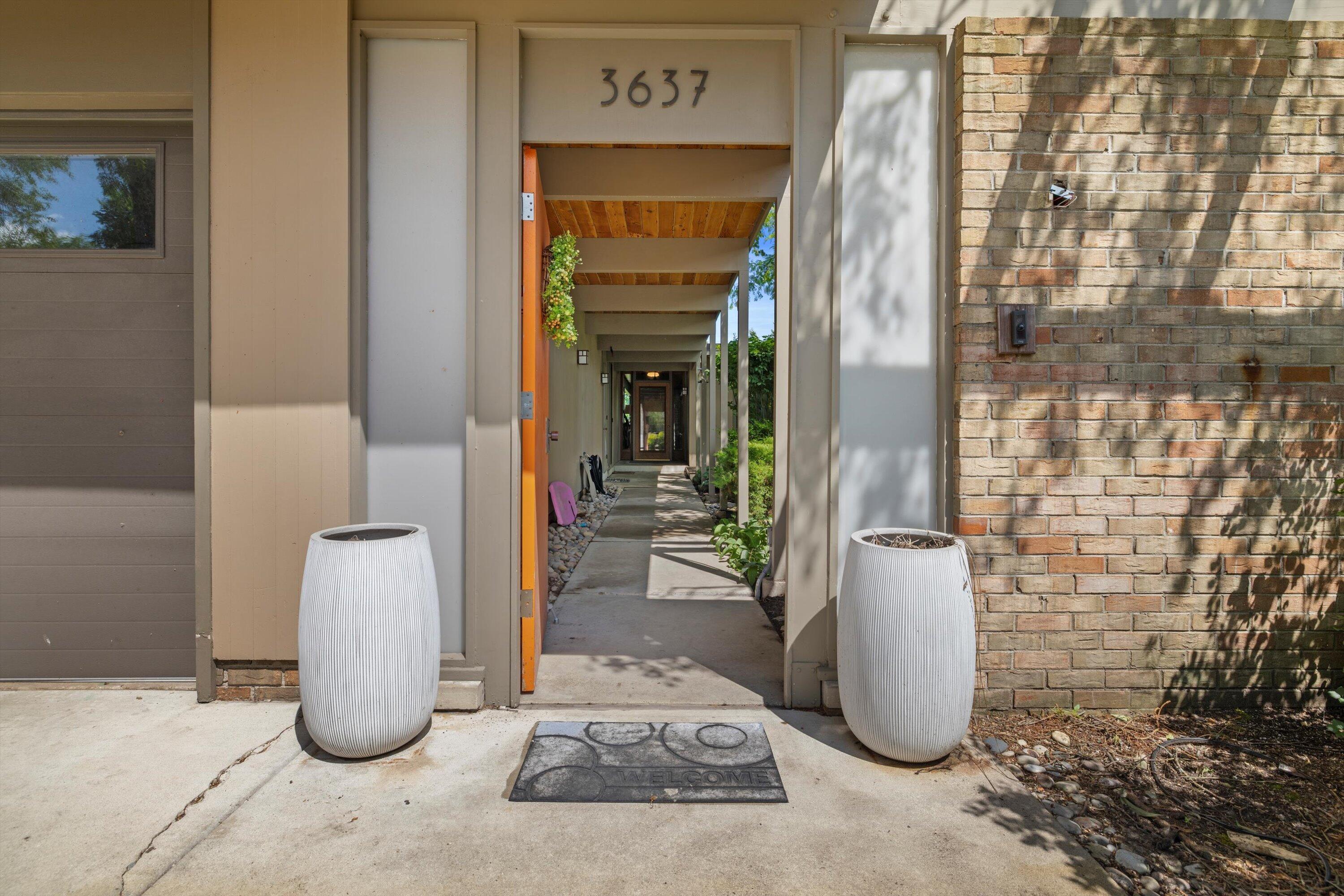 Property Photo: 3637 Hennepin Pl WI 53402