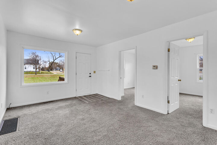 Property Photo: 230 W Prospect Street MI 49203