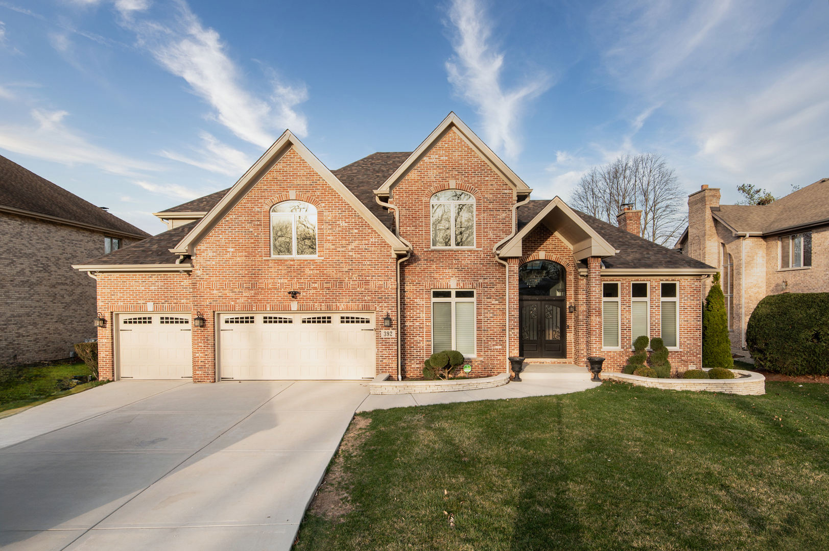 Property Photo: 392 Spruce Road IL 60191