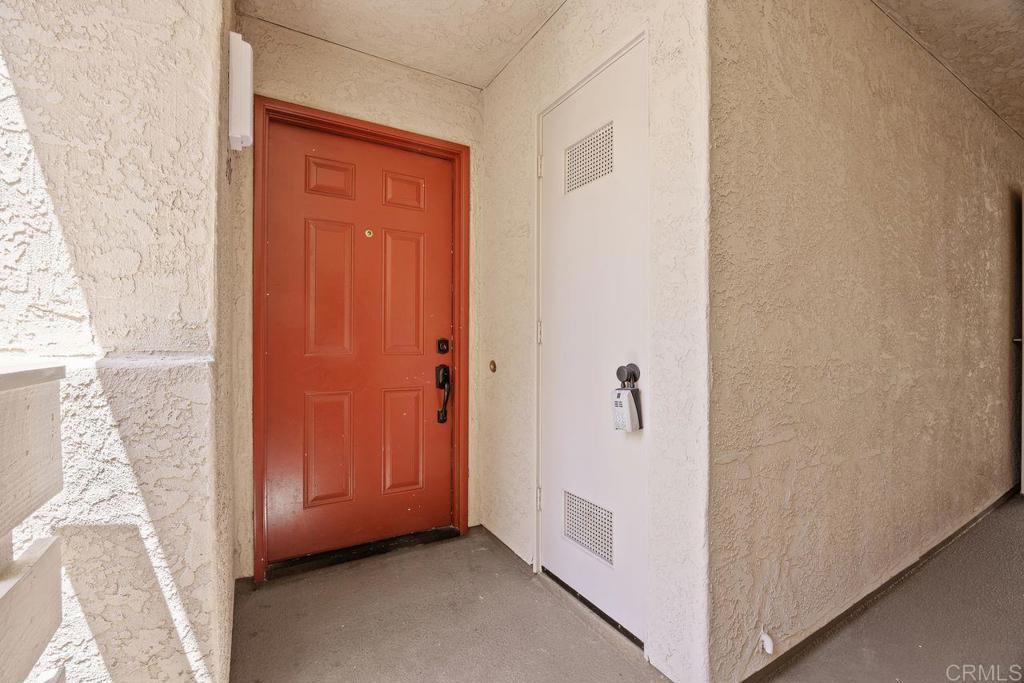 Property Photo: 11375 Affinity Court 206 CA 92131
