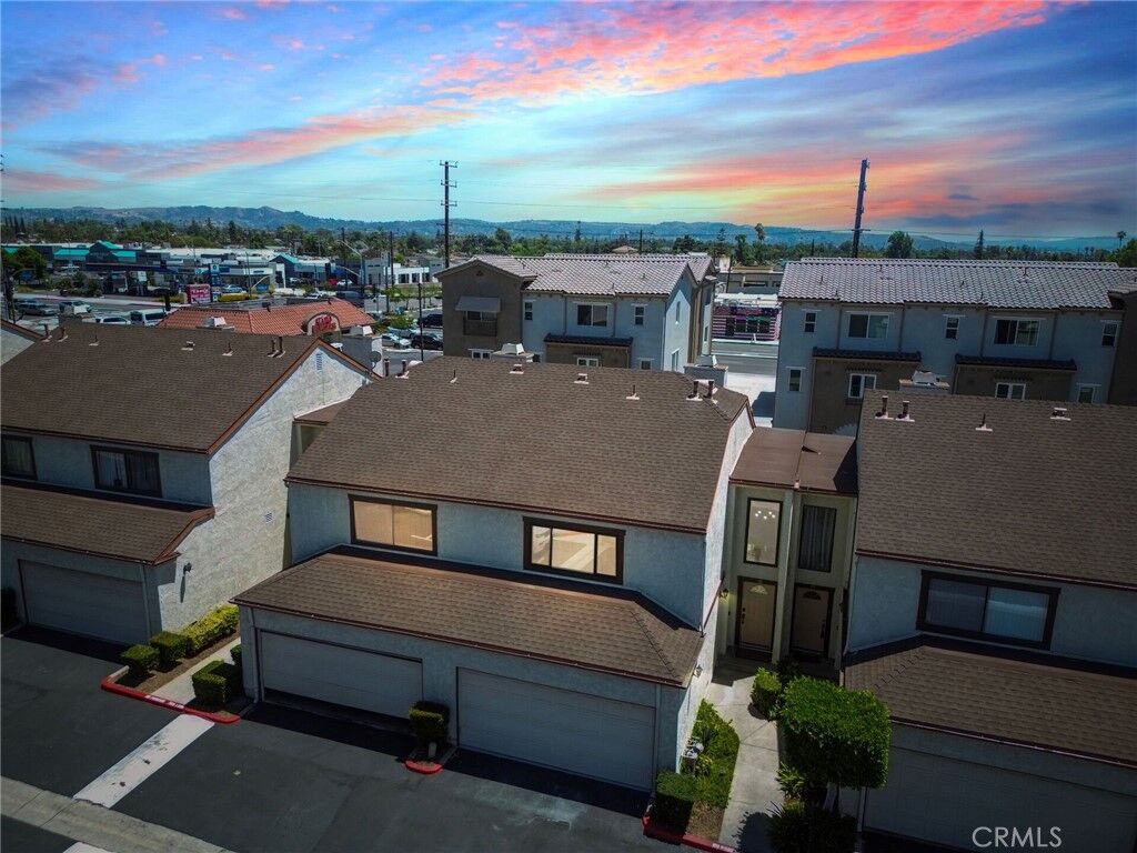 Property Photo:  821 S Cerritos Avenue 18  CA 91702 