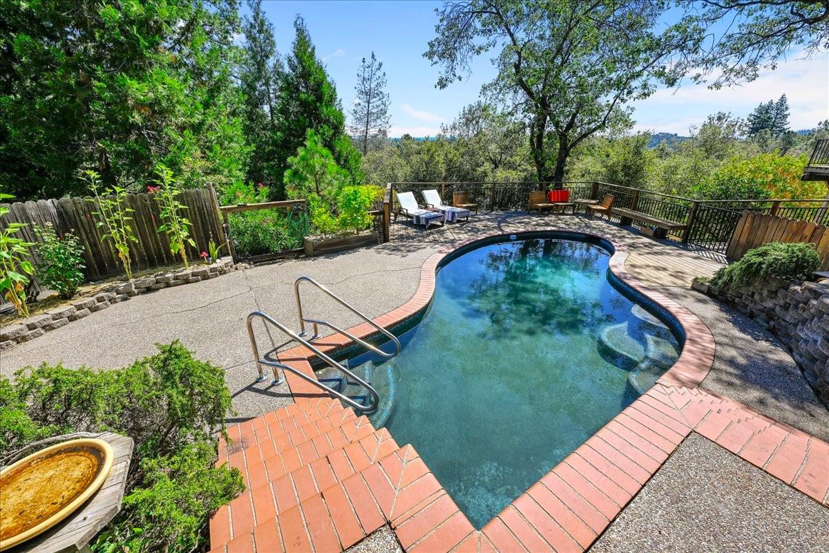 Property Photo: 17415 Aileen Way CA 95949