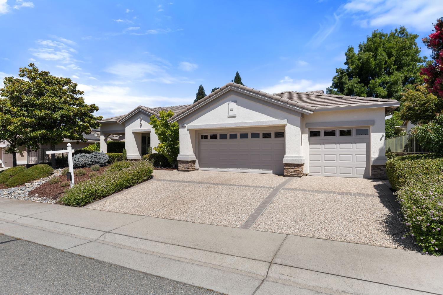 Property Photo: 1422 Stone Hearth Lane CA 95648