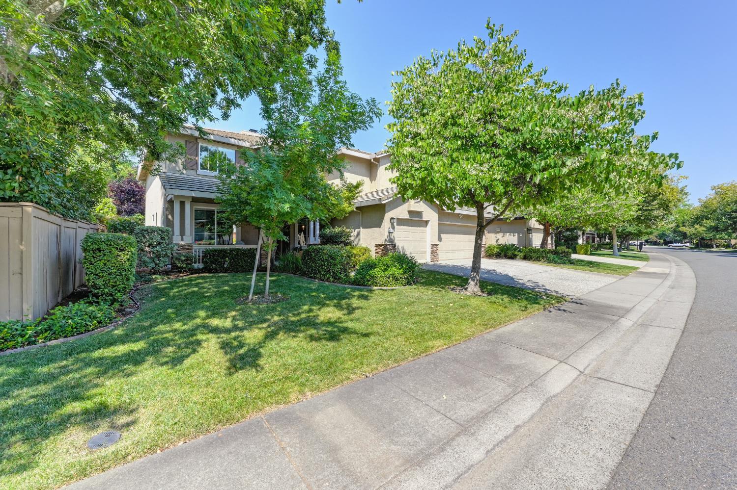 Property Photo:  1113 Kingfisher Circle  CA 95630 