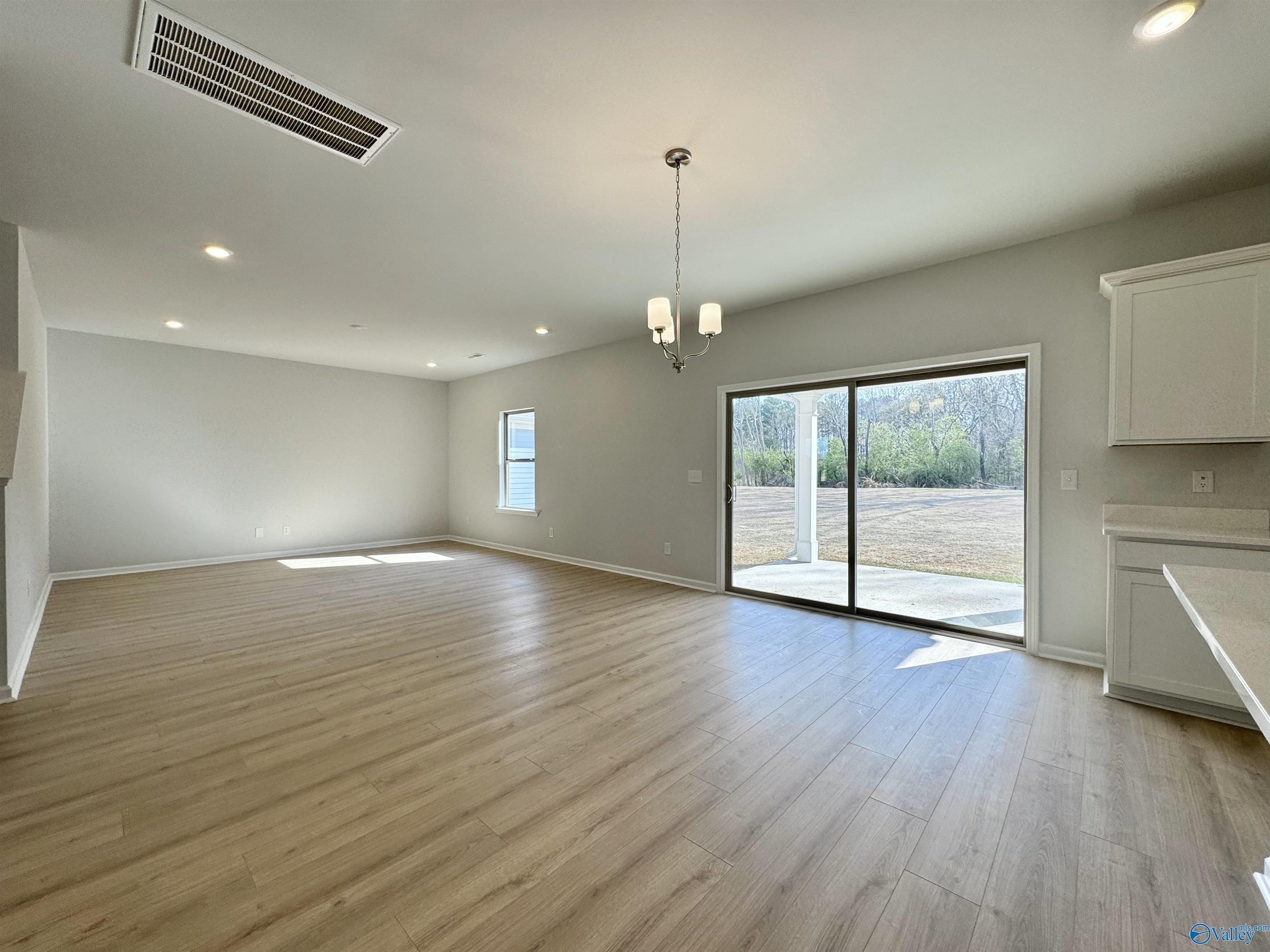 Property Photo:  254 Pennington Avenue  AL 35811 