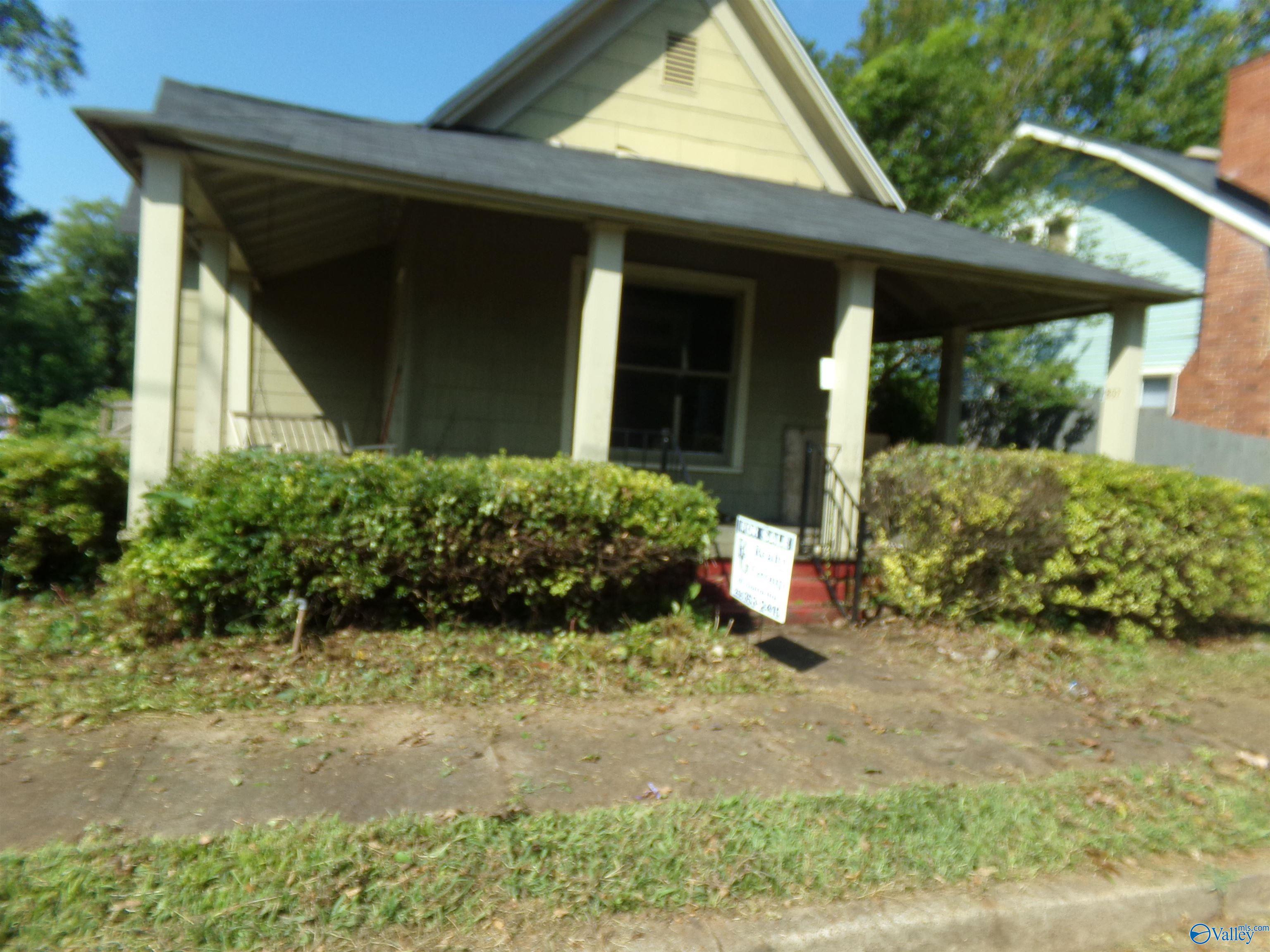 Property Photo: 207 Cain Street NE AL 35601