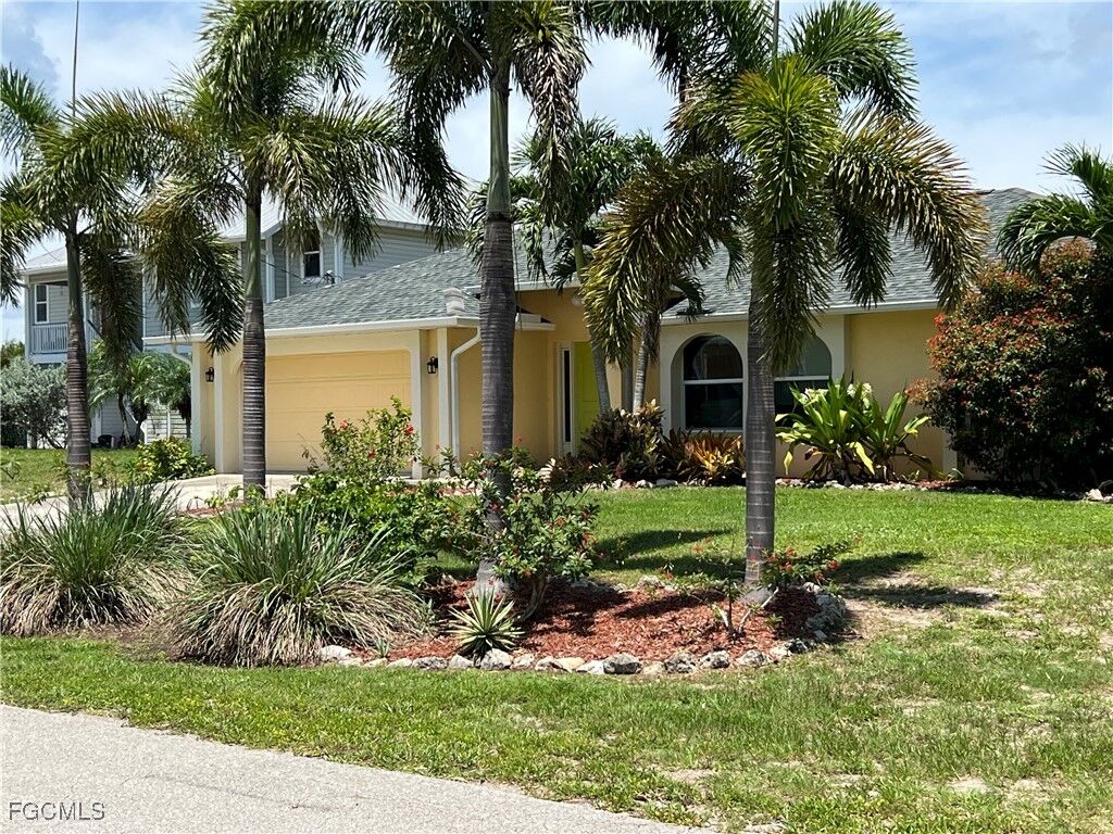 Property Photo:  11406 Argentine Court  FL 33922 
