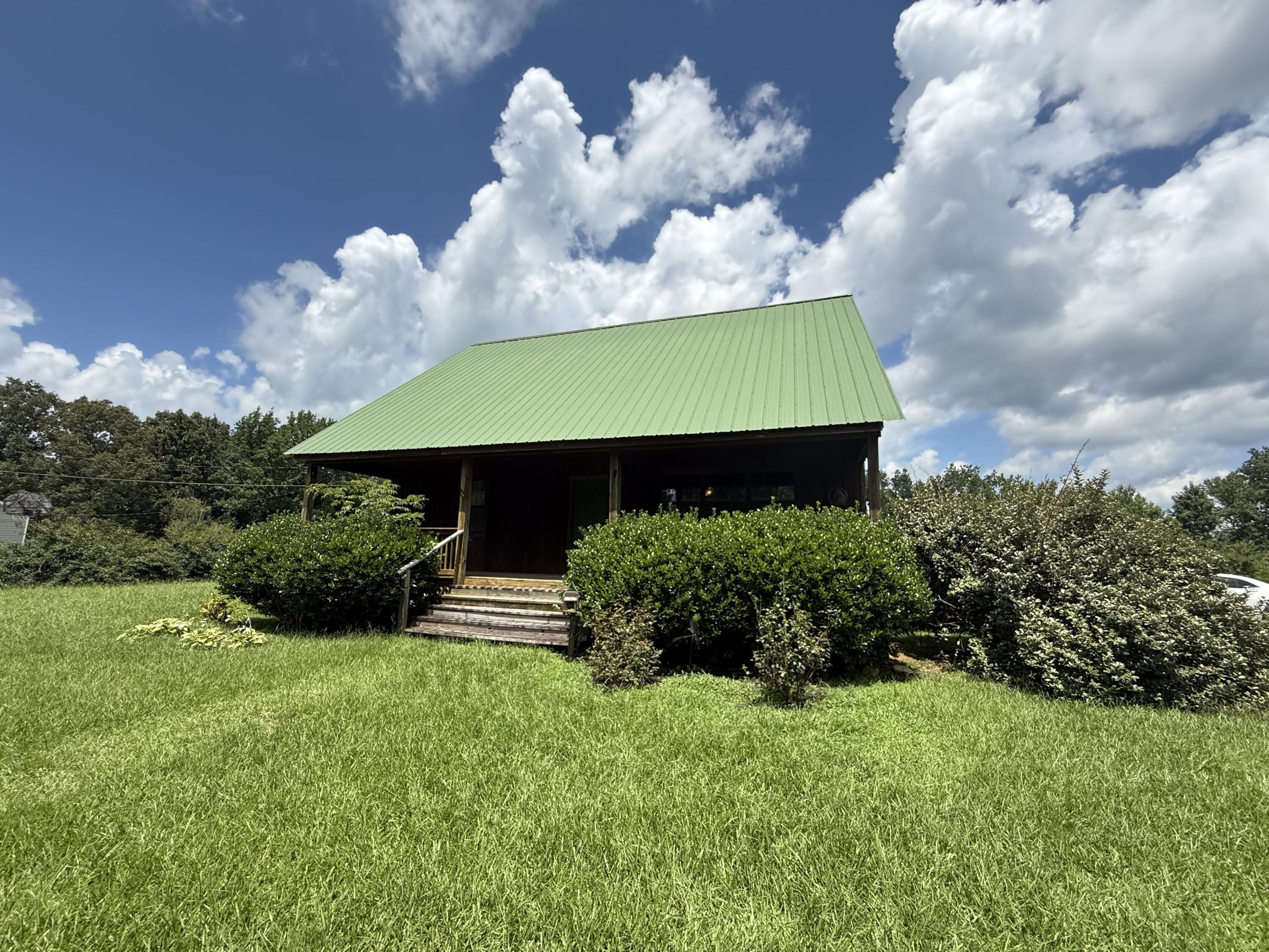 Property Photo:  2860 Cr 540  MS 38863 