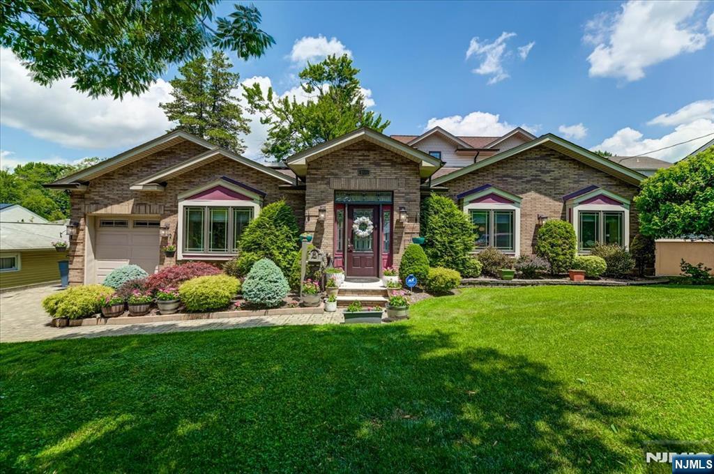 Property Photo:  166 Reservoir Avenue  NJ 07661 