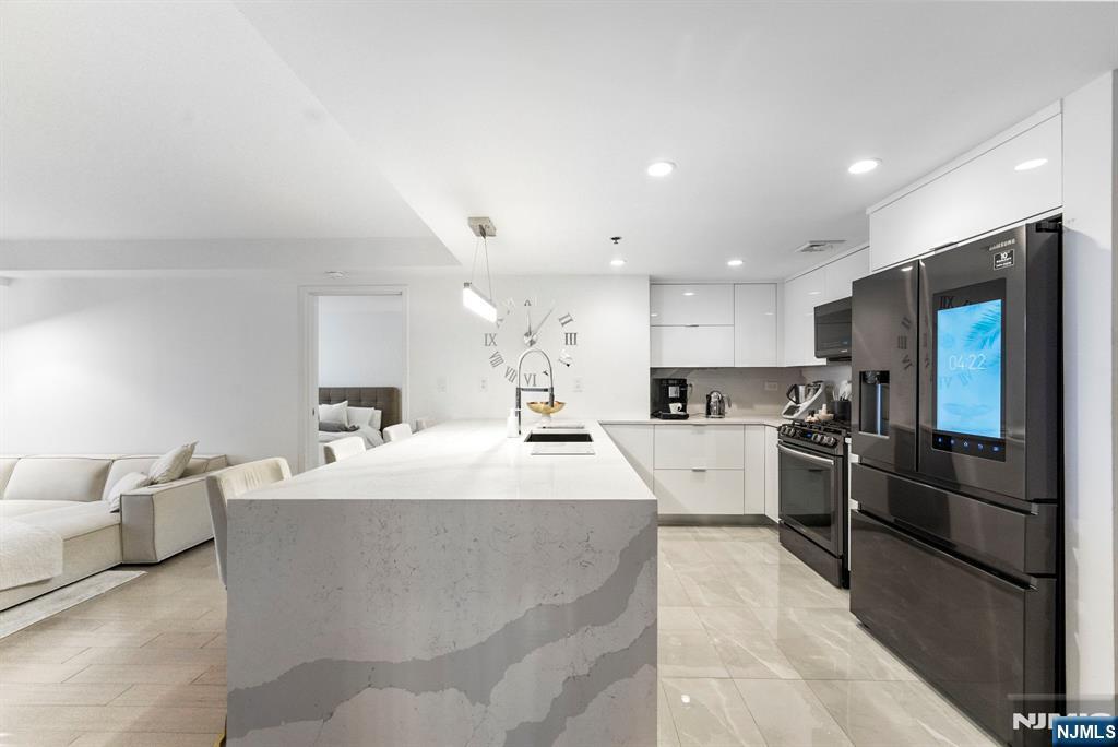 700 First Street 13M  Hoboken NJ 07030 photo