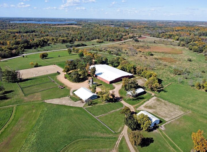 Property Photo:  2182 Homestead Trail  MN 55356 