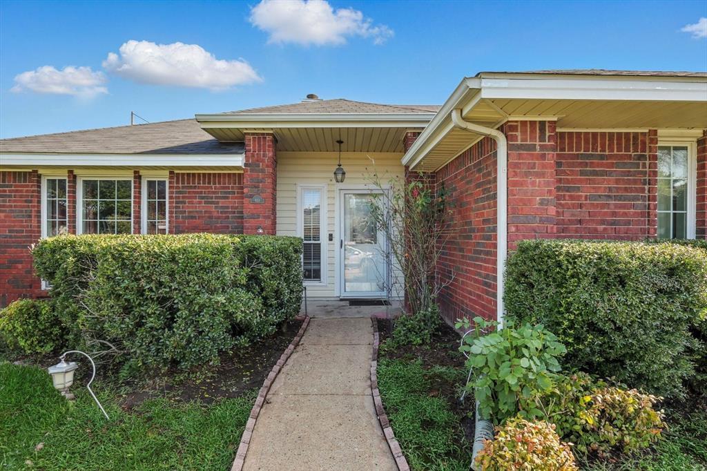 Property Photo: 931 Valleycreek Road TX 75181