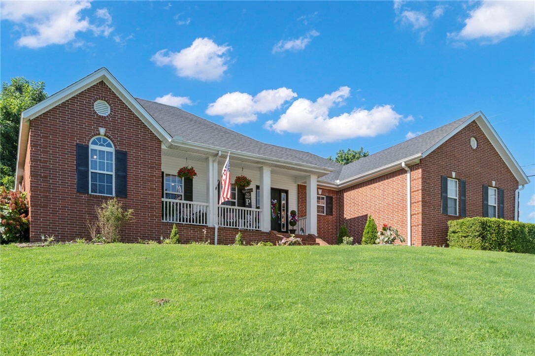 Property Photo: 714 Clayton Road AR 72718
