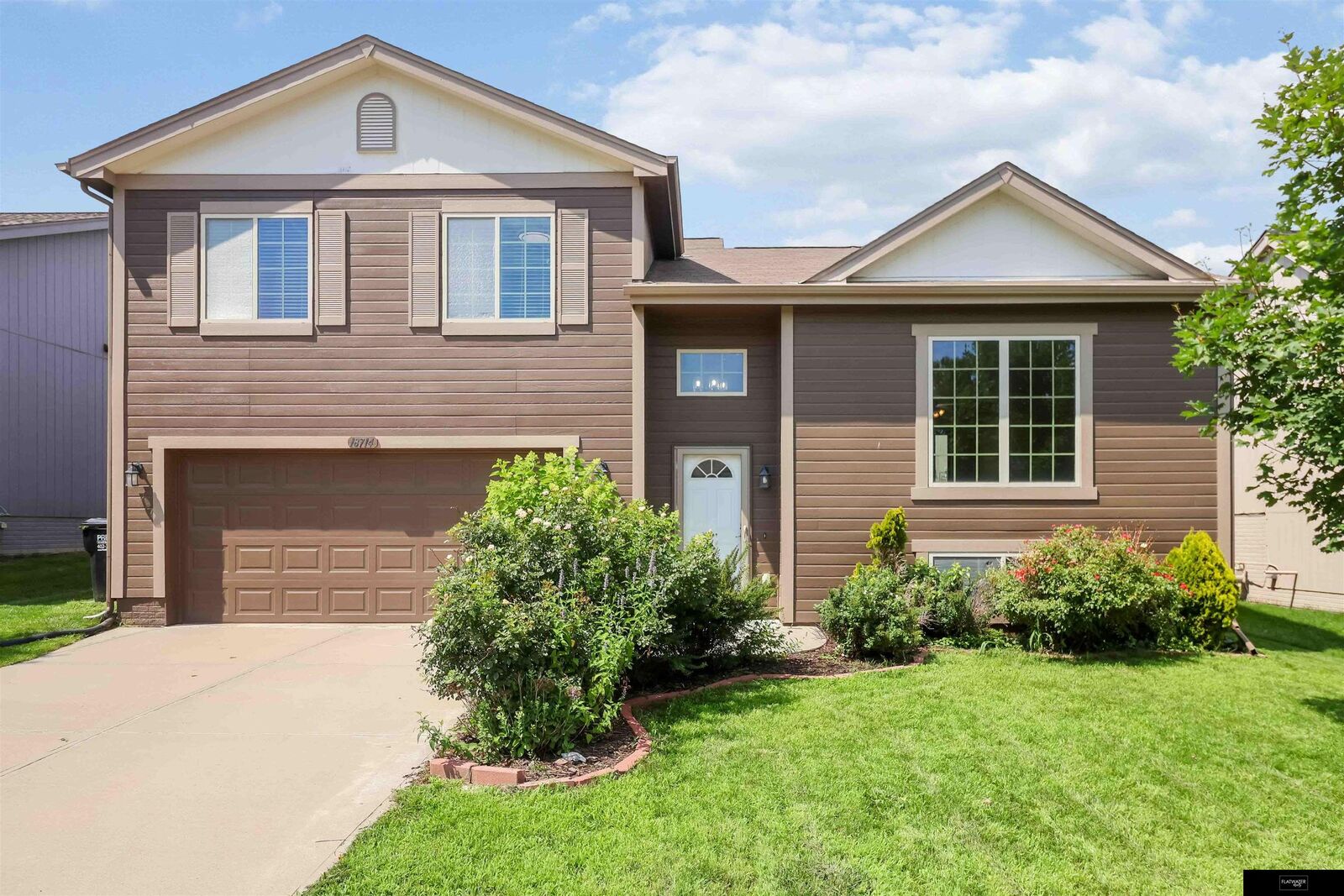 Property Photo: 18714 Birchwood Avenue NE 68135