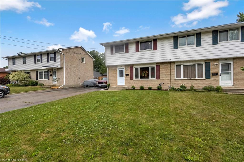 Property Photo: 31 Parkview Heights ON N5H 2J9
