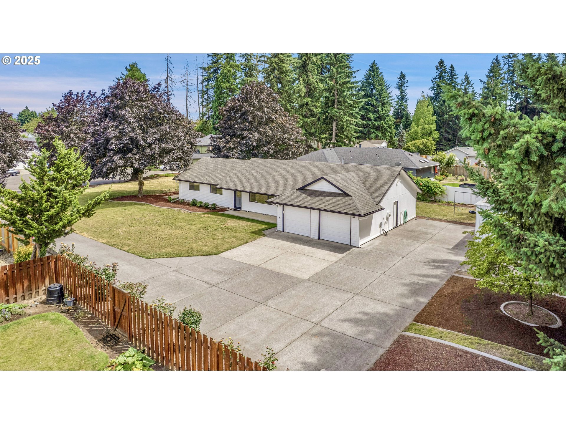 Property Photo: 14333 SE Morning Sun Ct OR 97015