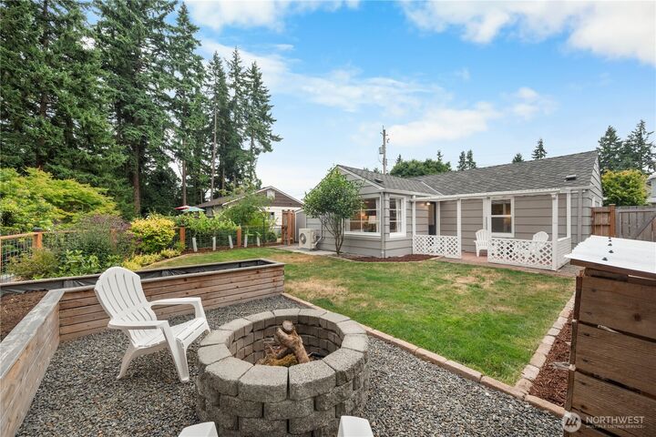 Property Photo: 18328 15th Place NE WA 98155