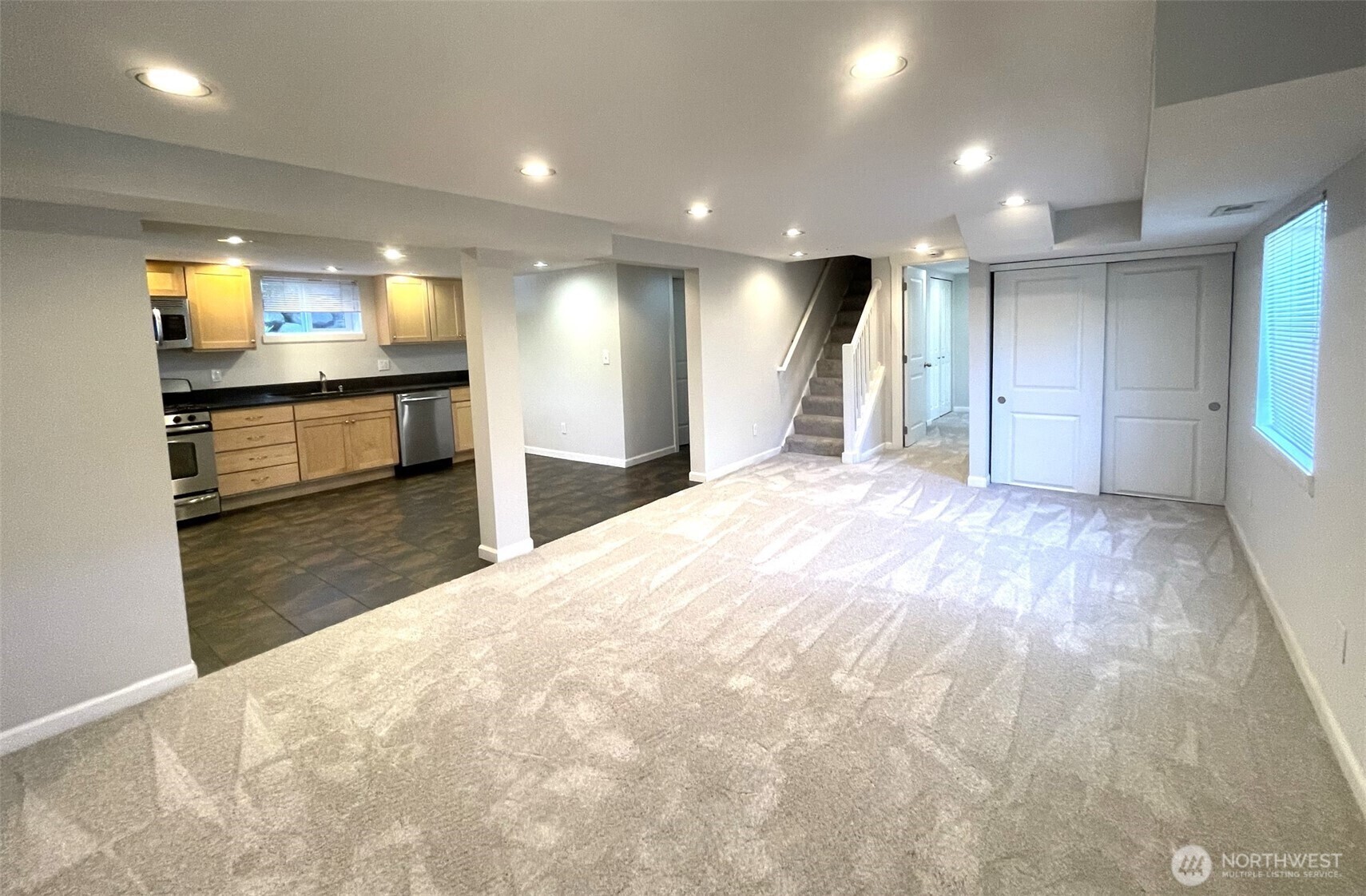 Property Photo: 4725 35th Avenue SW B WA 98126