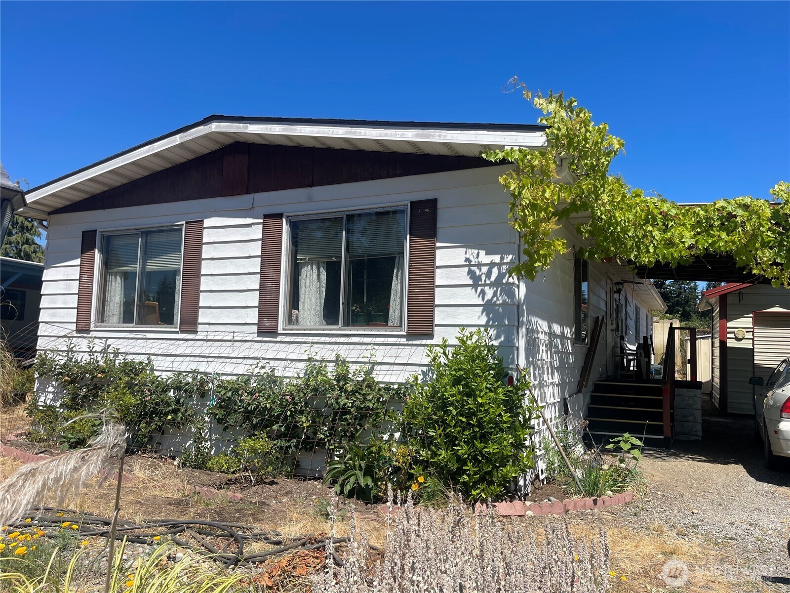 Property Photo: 611 Cedar Avenue 62 WA 98339