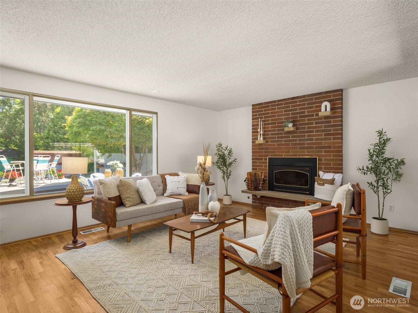 Property Photo: 13316 15th Avenue NE WA 98125