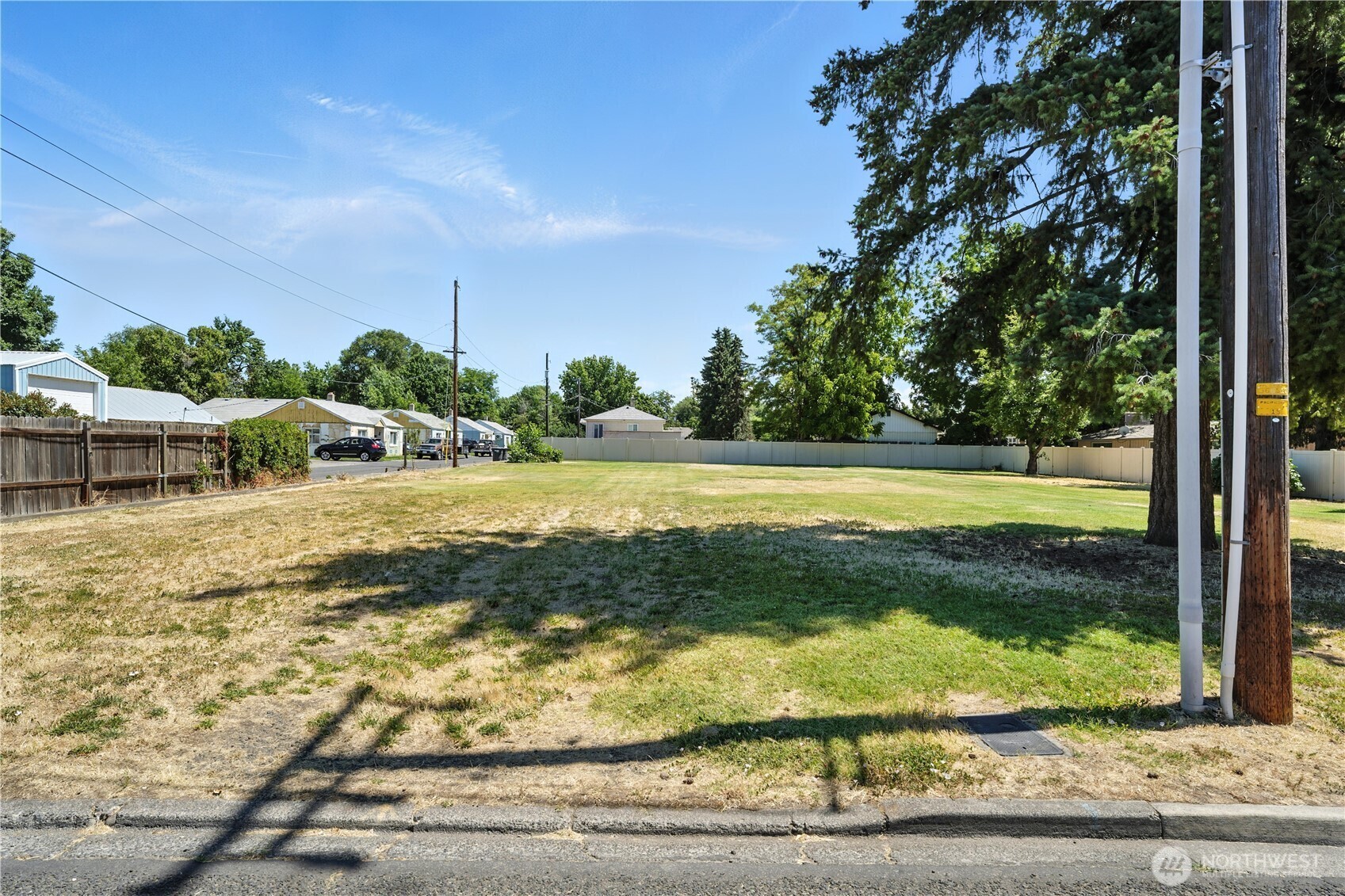 Property Photo: 715 SE Birch Avenue WA 99324