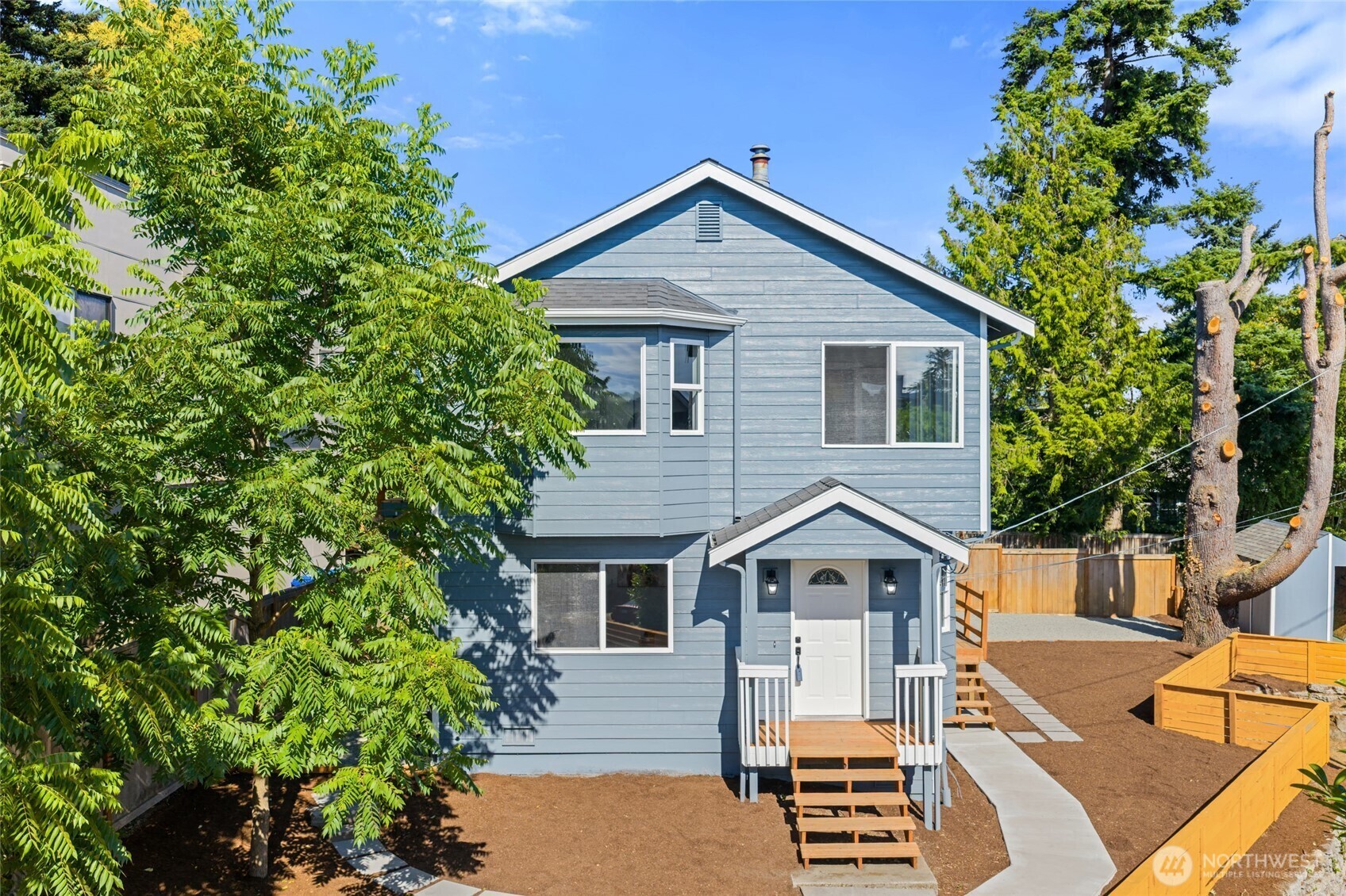 4812  33rd Avenue NE  Seattle WA 98105 photo