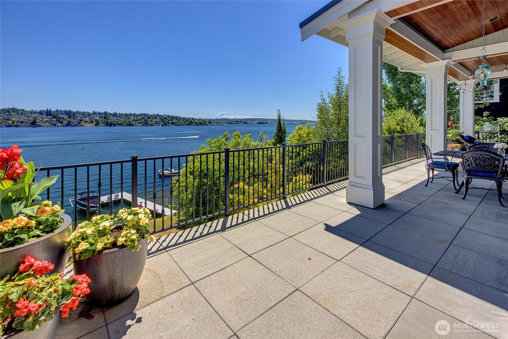 8066  Avalon Place  Mercer Island WA 98040 photo