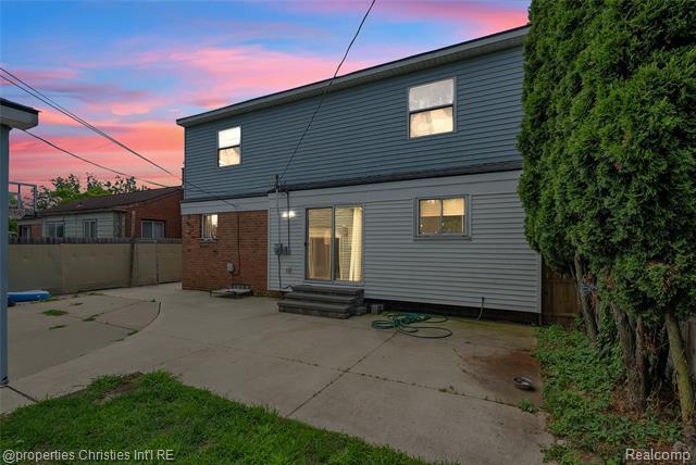 Property Photo: 27534 Sheridan Street MI 48135