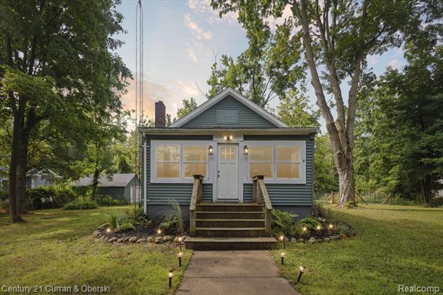 Property Photo: 7840 Forest Beach Road MI 49098