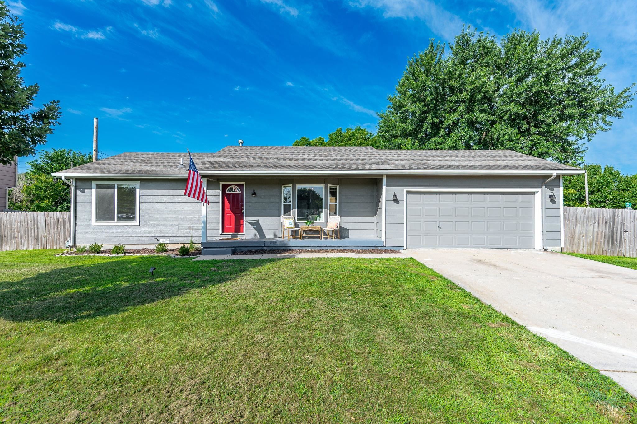 Property Photo: 511 Edgewood Ave KS 67010