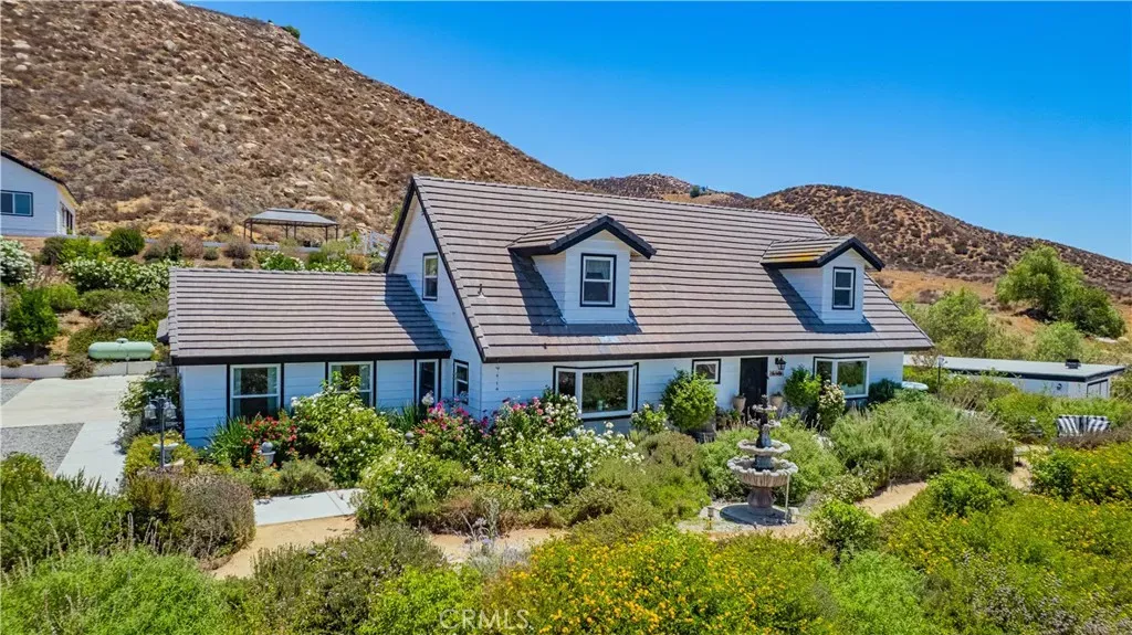 Property Photo:  32130 Hemple Street  CA 92595 