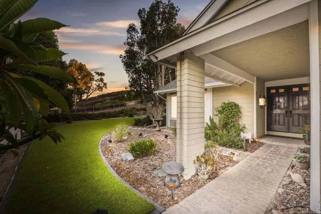 Property Photo: 1772 Treseder Circle CA 92019