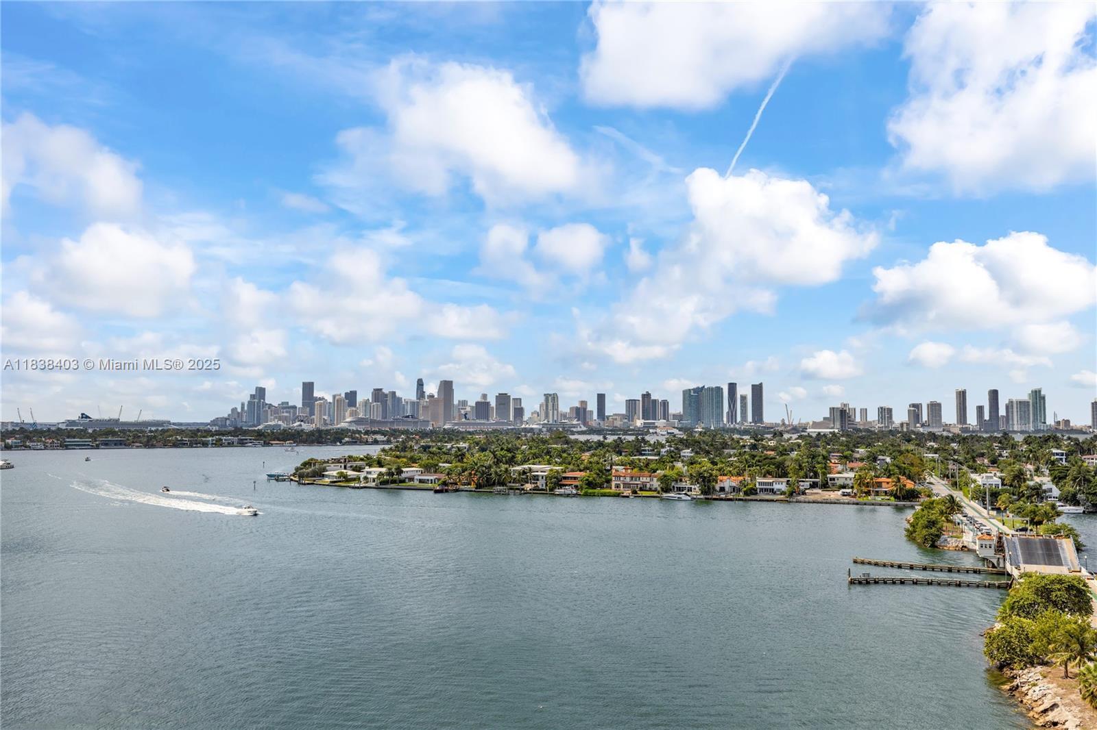 Property Photo:  3 Island Ave 12E  FL 33139 
