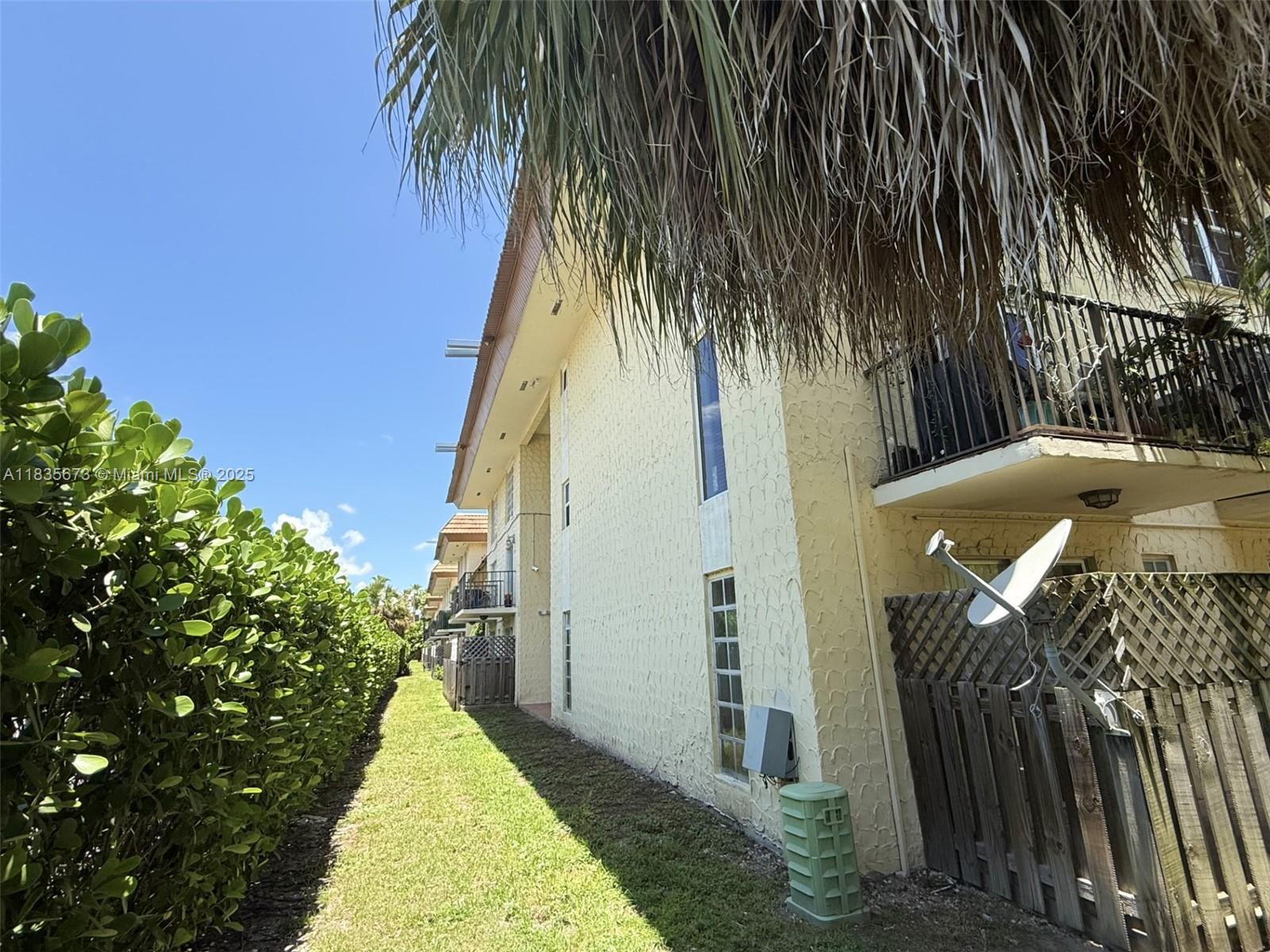 Property Photo: 8650 SW 109th Ave 3-112 FL 33173