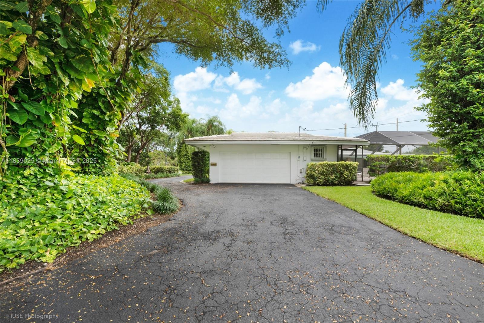 Property Photo: 7805 SW 141st St FL 33158
