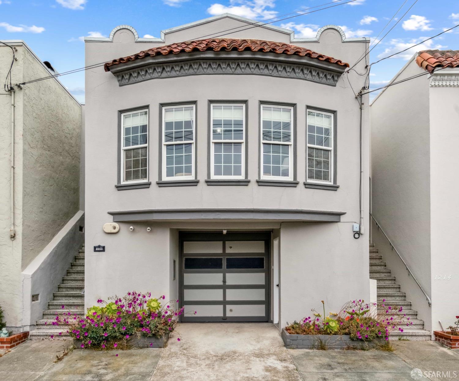 Property Photo: 1210 40th Avenue CA 94122