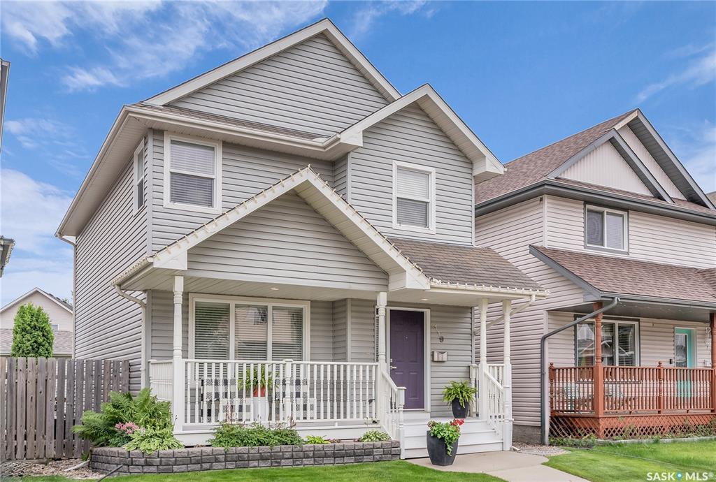 Property Photo: 119 Blakeney Crescent SK S7L 7N4